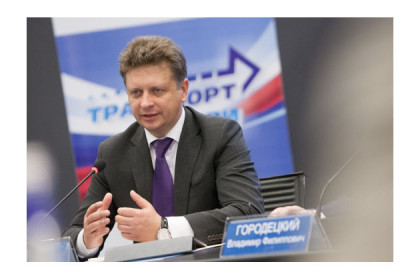 Максим Соколов посетил форум «Транспорт Сибири»