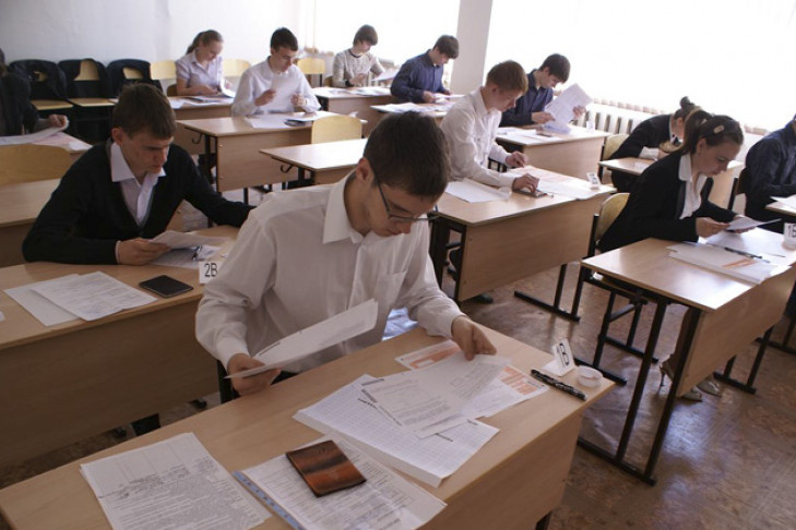 ЕГЭ на старте: школьники начинают сдавать выпускные экзамены