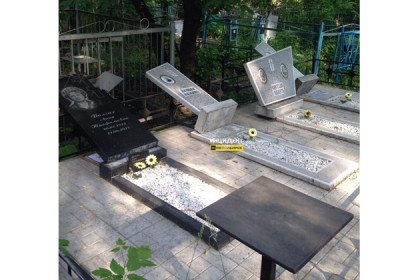 Вандалы громят ухоженные могилы на Гусинобродском кладбище