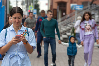 Новосибирцы тратят на мобильники больше всех в России