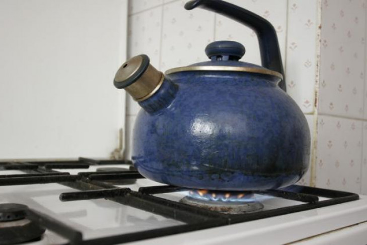 Отключили от горячей воды 2,5 тыс. домов в Новосибирске