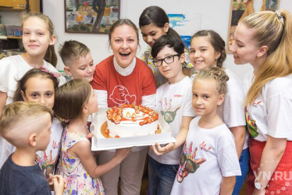 Новосибирская школьница возьмет уроки вокала у Полины Гагариной