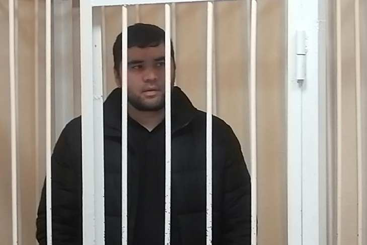 В Новосибирске таджика арестовали на 2 месяца за оскорбление русских женщин