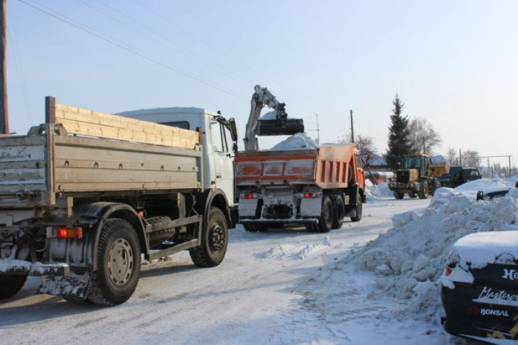 Миллион рублей на вывоз снега потратят в Коченево