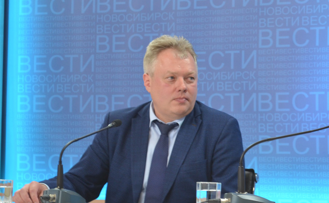 Константин Захаров,  начальник управления Государственной архивной службы Новосибирской области