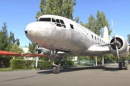 Самолёт Ил-14 восстанавливают энтузиасты в Куйбышеве