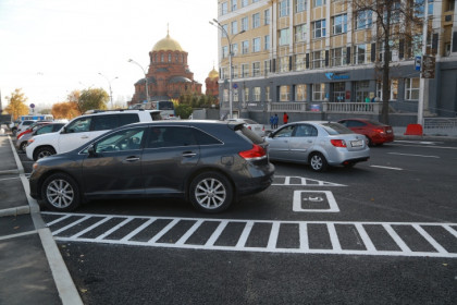 Время бесплатной парковки в центре Новосибирска сократили на 15 минут