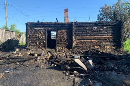 Две женщины и двое детей погибли во время пожара в Убинке