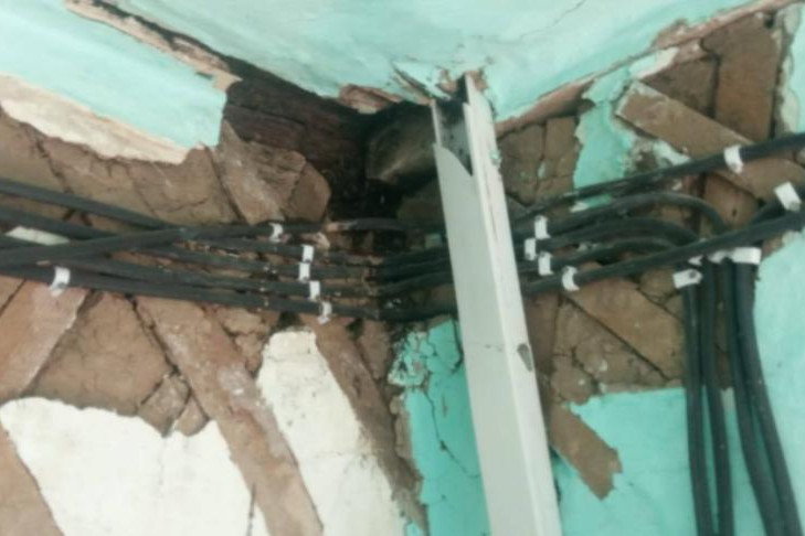 Дом-развалюху отремонтируют в Маслянинском районе после проверки прокуратуры