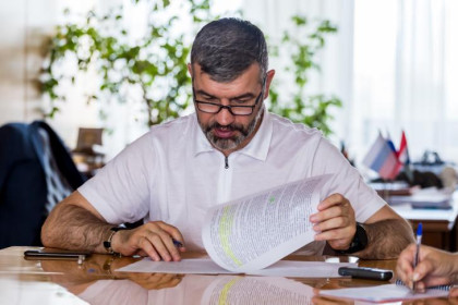 Суд оставил под стражей экс-министра Андрея Гончарова в Новосибирске