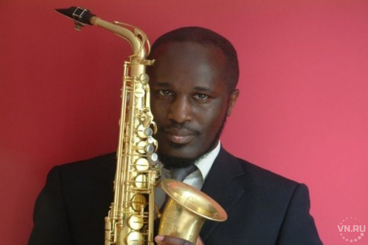 Музыкант, которого саксофон «спас от смерти», завершил джазовый фестиваль 