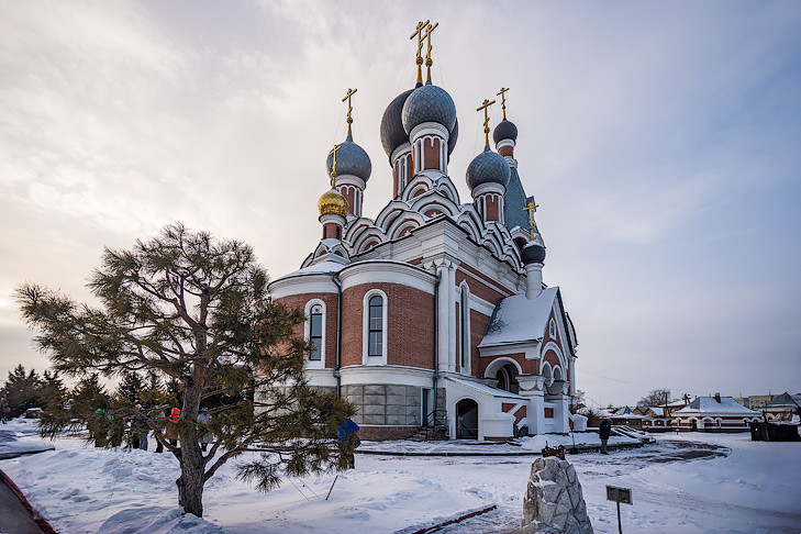 Рождество Христово-2025: поздравления близким 7 января в открытках и стихах