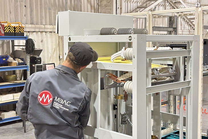 Изготовитель трансформаторных подстанций ускорит производство на сутки и создаст единую систему для конструкторов