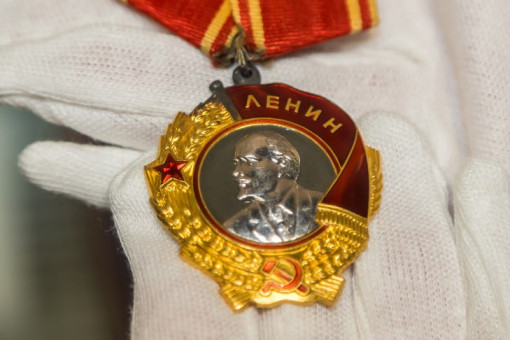 Неизвестная награда: почему Москва забрала у Новосибирска орден Ленина
