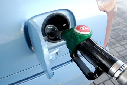 Цены на бензин в 2018 году вырастут на 50 копеек дважды