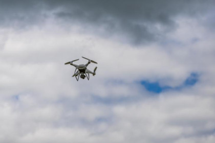 Контрактник из Новосибирска отразил атаку дронов-камикадзе и спас друзей