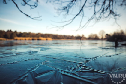 Голую женщину, вмерзшую в лед, нашли на озере Спартак