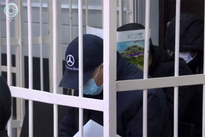Приговор убийцам таксистки на Бугринском мосту пересмотрели в Новосибирске