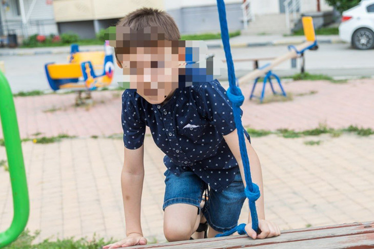 Сосед обозвал 5-летнего сына жителя Новосибирска «конем» и был избит