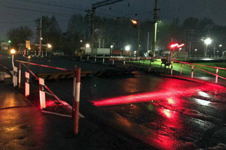 Светодиодная стоп-линия появилась на переезде в Новосибирске 