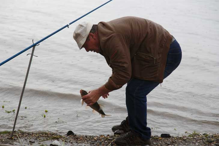 Ограничение на рыбалку вводится в Новосибирской области с 20 апреля