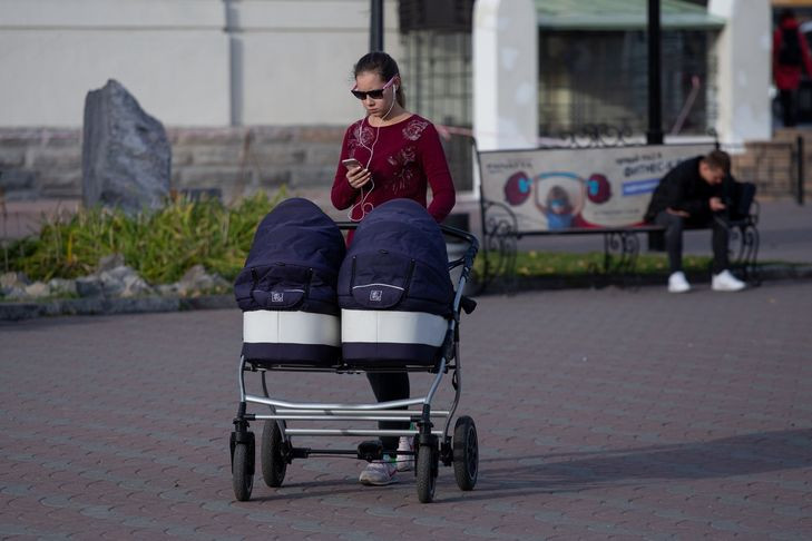 Многодетные семьи начнут быстрее получать «путинские» выплаты в июне-2022