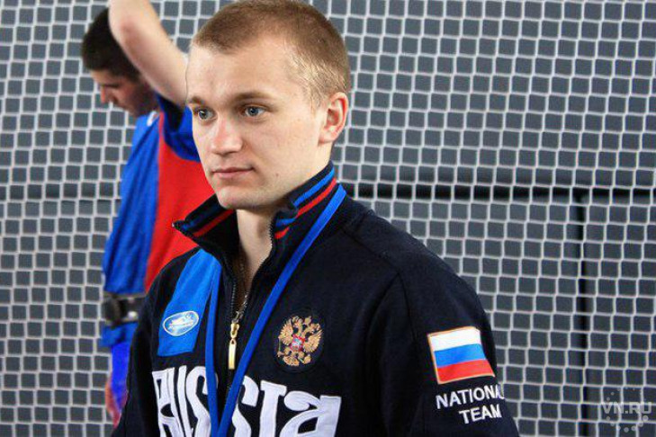 Рекорд мира в гиревом спорте установил житель Новосибирска