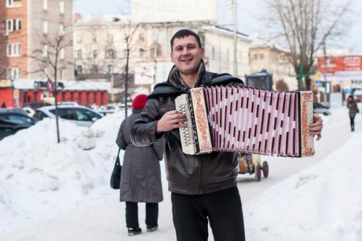 Новогодняя ночь с гармонистом в Новосибирской области 