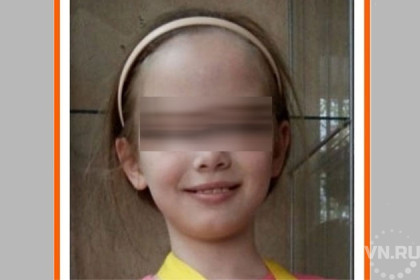 Маленькая девочка бесследно исчезла на детской площадке в Кольцово