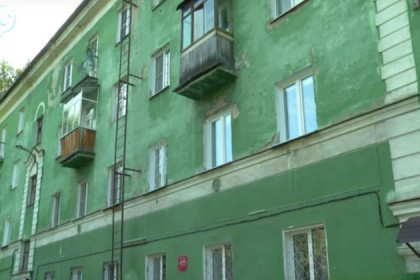 Дому с протекающей крышей предложено чинить электропроводку