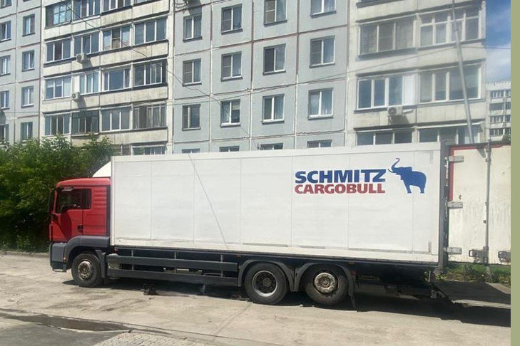 Фура переехала женщину на улице Глинки в Новосибирске