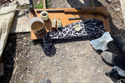 Боеприпасы и самодельный мушкет нашли у подпольного мастера в Краснообске