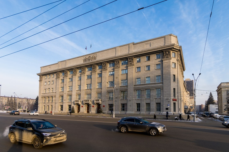 По три года за аферы с квартирами дали бывшим чиновницам мэрии Новосибирска