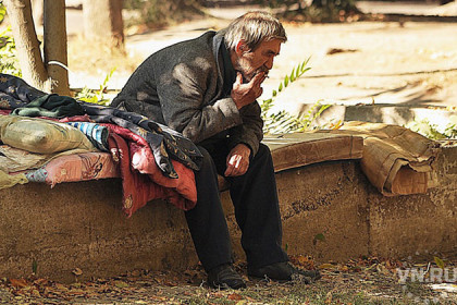 Жадного бомжа убили на Родниках за просьбу дать закурить