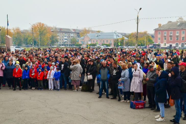 «Страха нет, есть приказ»: как прошла отправка мобилизованных в Барабинске
