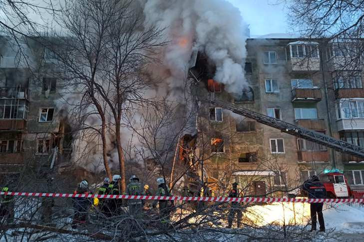 Уголовное дело завели после взрыва газа в доме на улице Линейной в Новосибирске