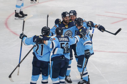 Гендиректор ХК «Сибирь» рассказал о будущем Тейлора Бека и Сергея Широкова