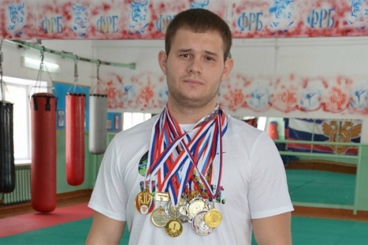 Житель Куйбышева стал чемпионом мира по панкратиону
