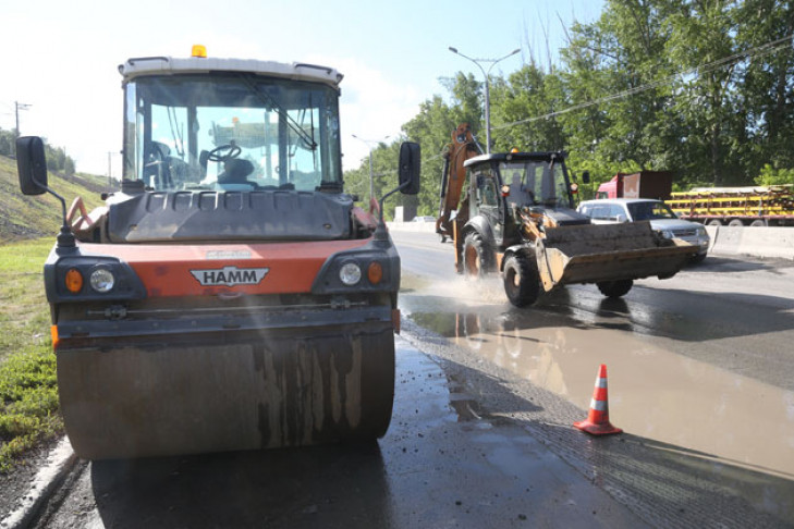 Мэр назвал долю выполненного плана ремонта дорог в Новосибирске