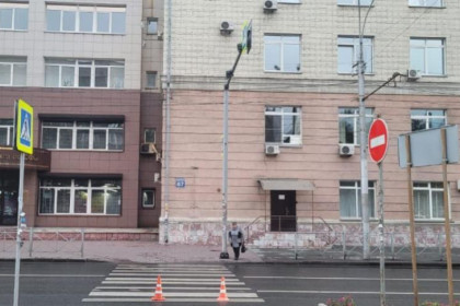 Сбил двух пешеходов и скрылся с места ДТП водитель в Новосибирске