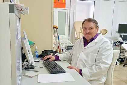 Хирург из Новосибирска Игорь Клочихин вернулся в медицину после ампутации