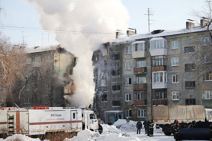 Семь человек погибли при взрыве на улице Линейной в Новосибирске