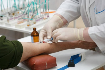 О нехватке донорской крови сообщили в Центре Мешалкина в Новосибирске