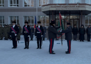 Герой России вручил новое знамя Бердскому казачьему кадетскому корпусу