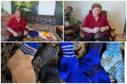 Теплые носки вяжут солдатам на СВО бабушки из села Новоспасск Новосибирской области