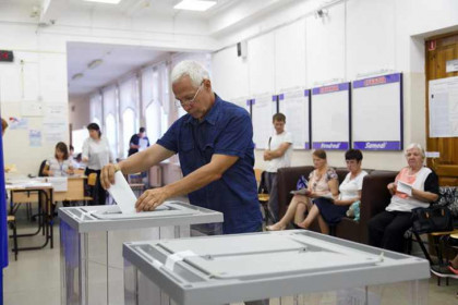 Реформа выборов мэра позволит выбраться из тупика — политолог Дмитрий Еловский
