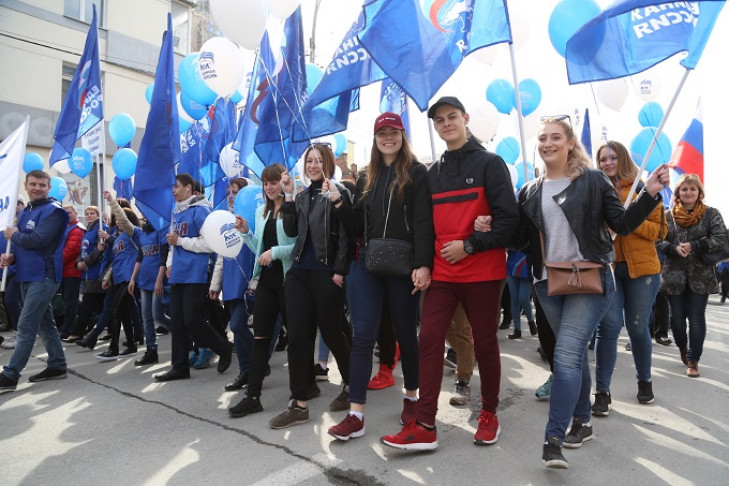 Первомайские демонстрации прошли в Новосибирске