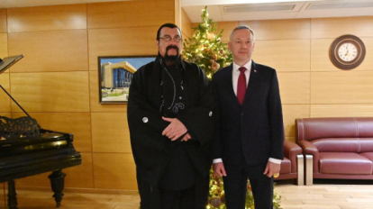 Андрей Травников и Стивен Сигал обсудили съёмки кино в Новосибирске