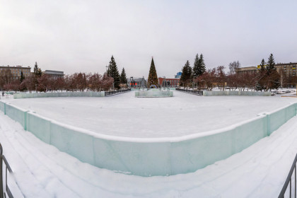 Названа дата открытия «ракетообразного» катка на площади Ленина в Новосибирске