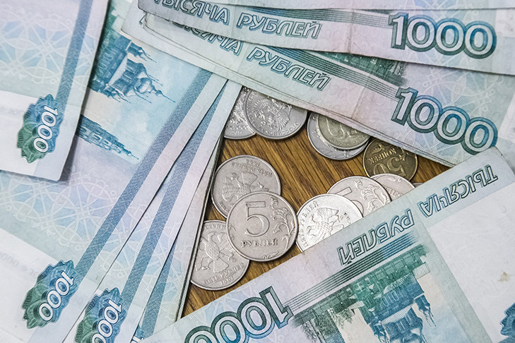 Пожилая мошенница вернула 115 тысяч рублей пенсионеру из Новосибирска